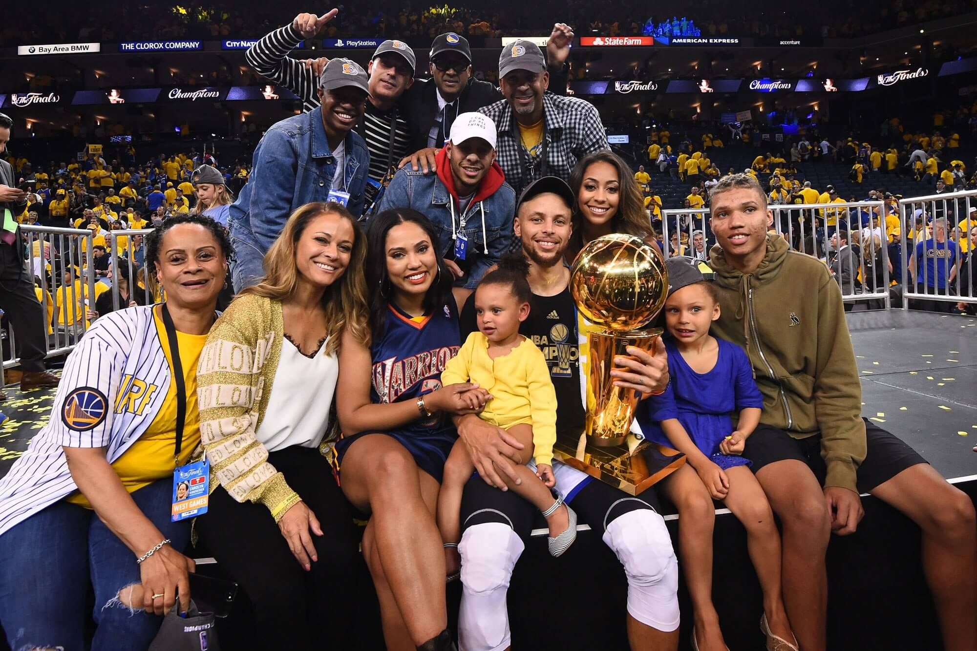 These Photos Of Steph Curry & His Daughters Celebrating His NBA Champio...